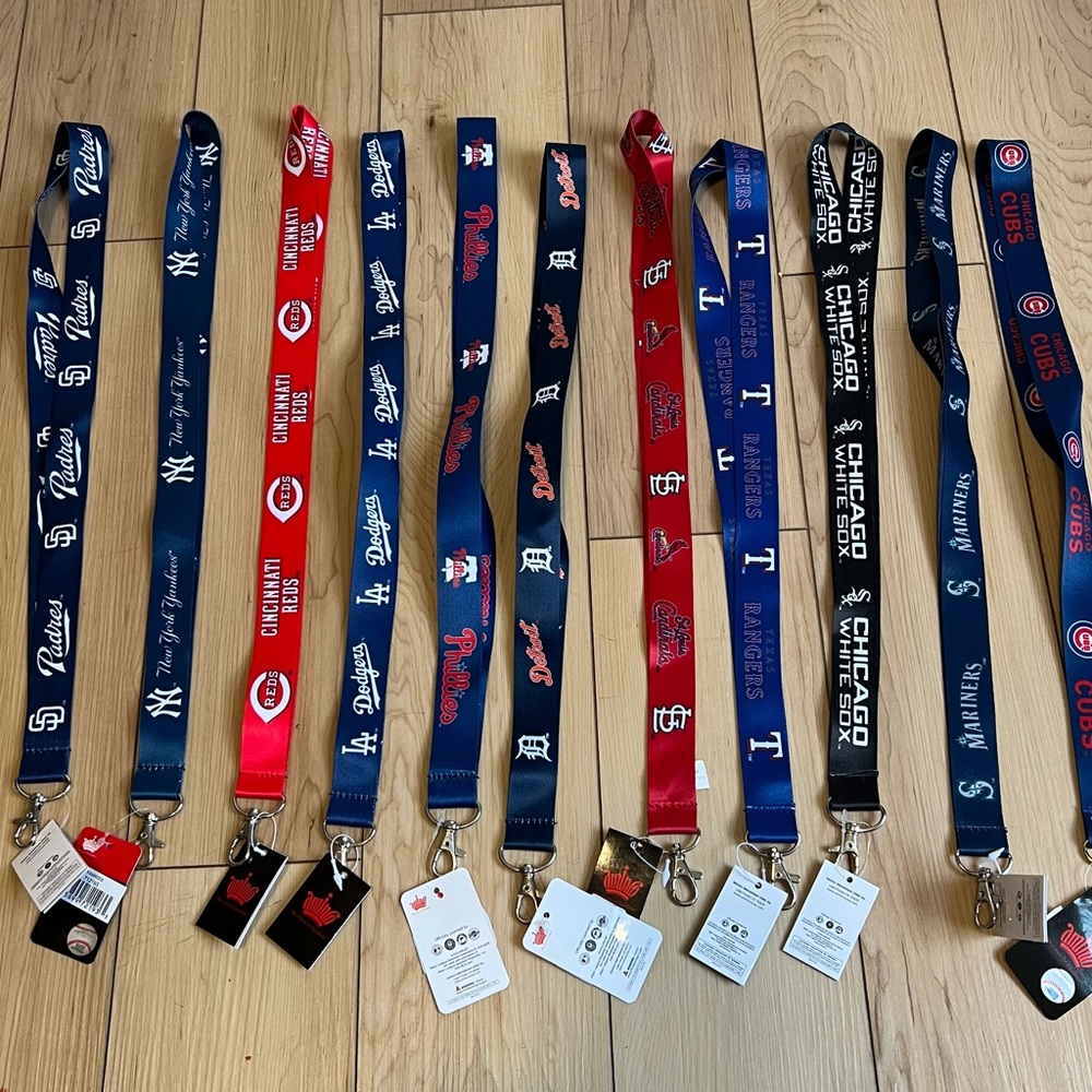 Lot of 5 MLB Lanyards NWT (Please see description)